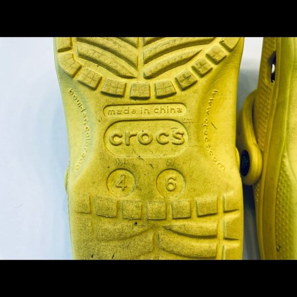 Crocs Yellow Unisex Clogs SlipOn Shoes Slides M4 W6 - Picture 2 of 8